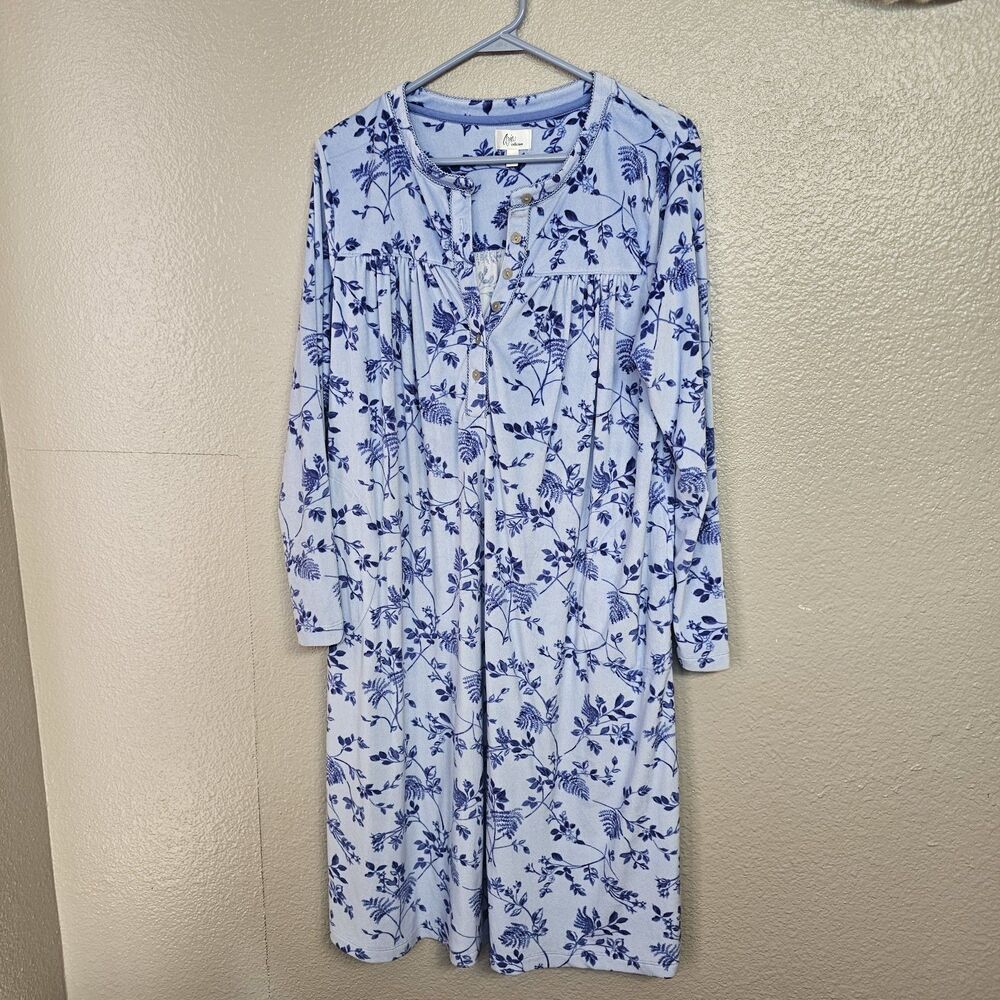 Aria Womens Cottagecore Long Sleeve Nightgown Blue Floral Soft Cozy Sz M O862